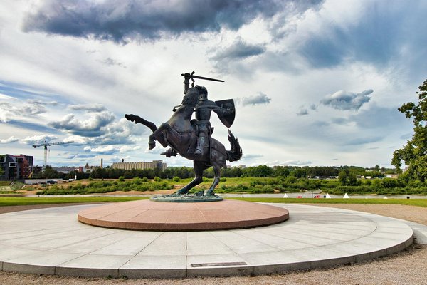 What Can Travelers Expect When Exploring Rural England?