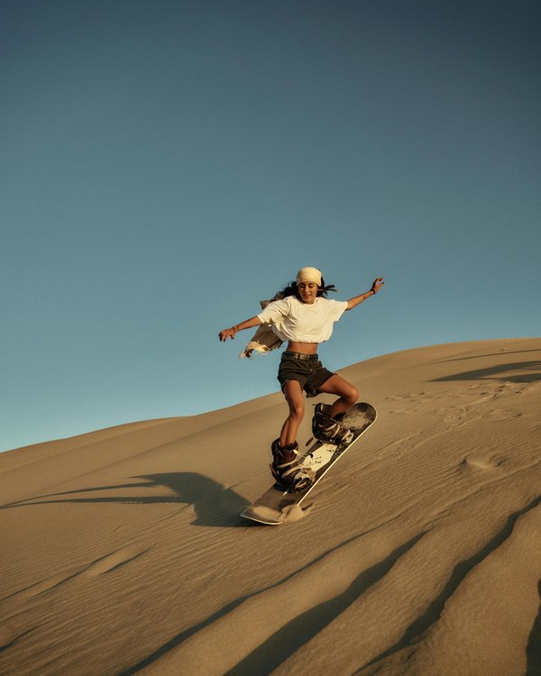 What to wear sandboarding: essential outfit tips